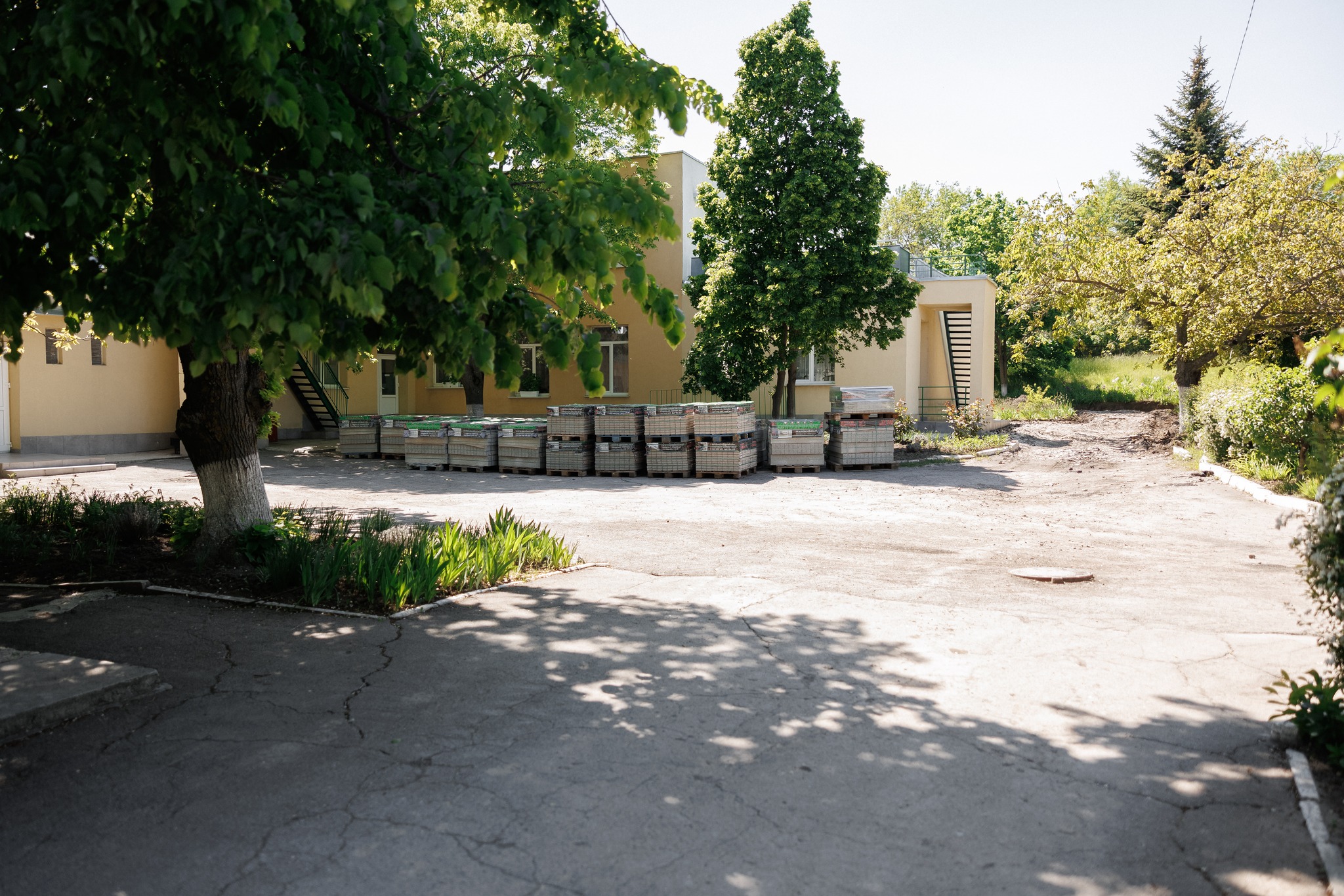 Initierea lucrărilor de construcție a curții grădiniței de copii din s. Dobrogea