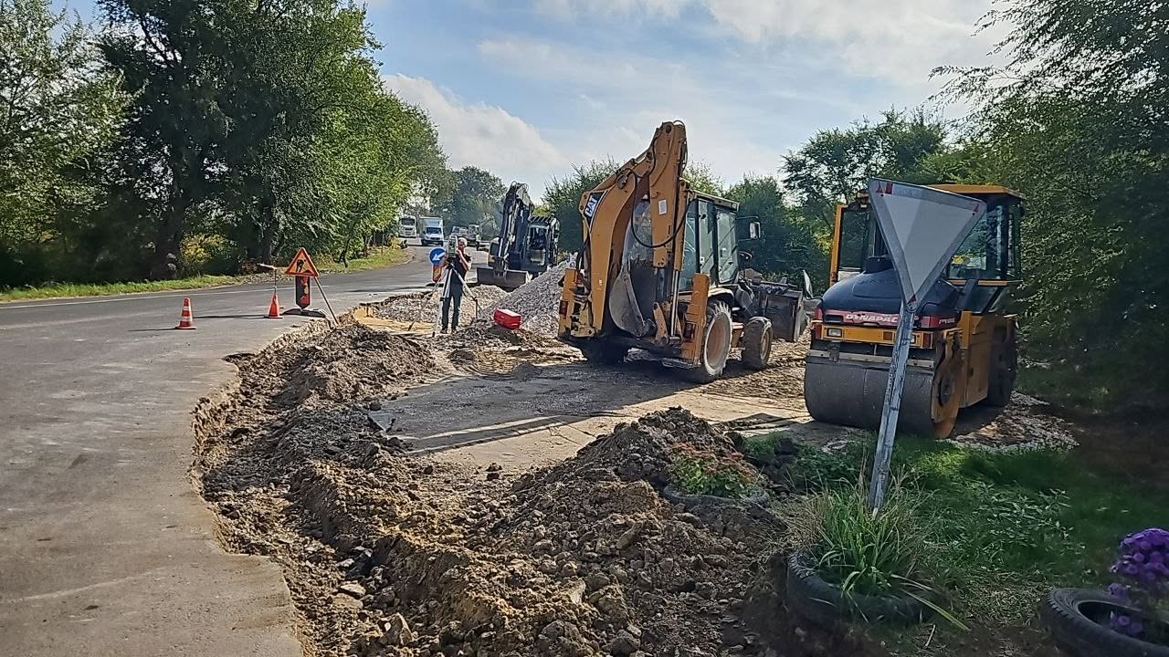 Demararea lucrărilor de construcție a trotuarului din str. Cnișinăului spre zona Toc